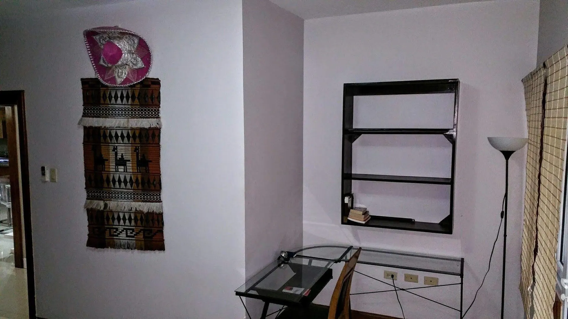 Modern London Decor Guest Apartments Kingston Ямайка
